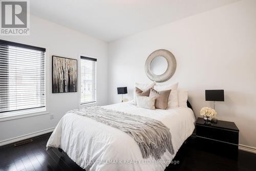 141 Alamo Heights Drive, Richmond Hill, ON - Indoor Photo Showing Bedroom