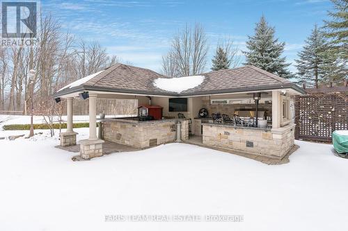 95 Eden Vale Drive, King, ON - Outdoor