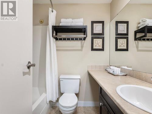 150 Silver Lode Lane Unit# 235/236, Silver Star, BC - Indoor Photo Showing Bathroom
