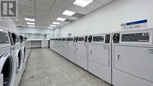 111 - 20 Forest Manor Road, Toronto, ON - Indoor Photo Showing Laundry Room