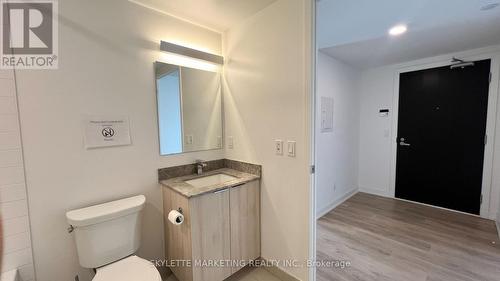 3801 - 501 Yonge Street, Toronto, ON - Indoor Photo Showing Bathroom