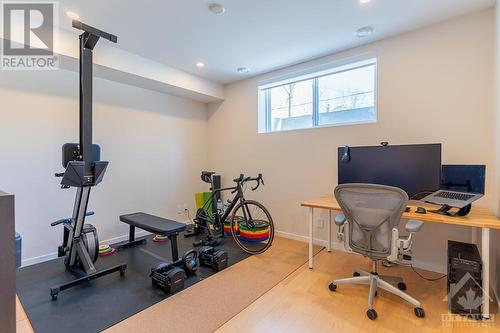 594 Tweedsmuir Avenue, Ottawa, ON - Indoor Photo Showing Gym Room