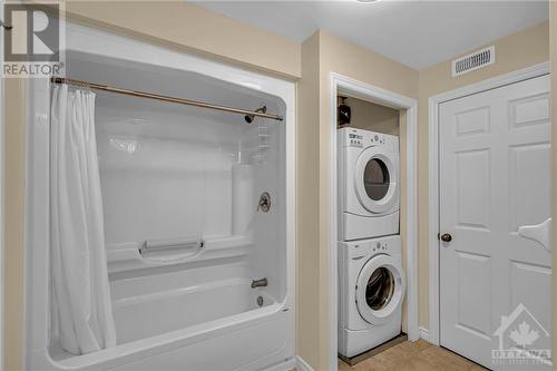 1547 Vercheres Street, Ottawa, ON - Indoor Photo Showing Laundry Room