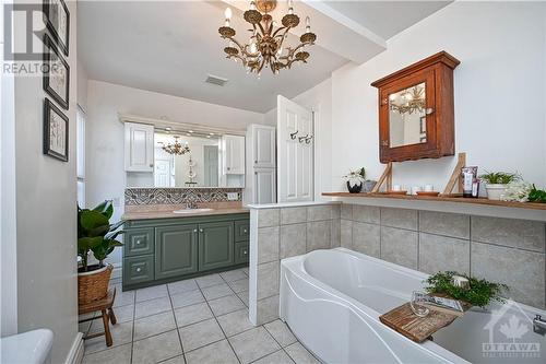 300 Jack Street, Kemptville, ON - Indoor Photo Showing Bathroom