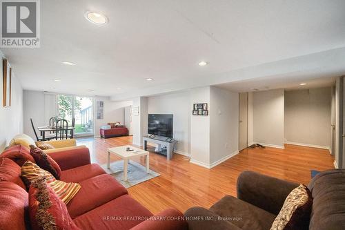 Lower F - 326 Connaught Avenue, Toronto, ON - Indoor Photo Showing Living Room