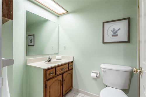 6 Village Green Boulevard|Unit #604, Stoney Creek, ON - Indoor Photo Showing Bathroom