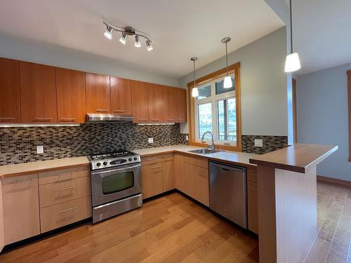 22 - 1106 Seventh Street, Nelson, BC - Indoor Photo Showing Kitchen