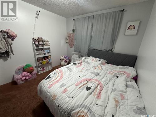 705 Katrusik Avenue, Bienfait, SK - Indoor Photo Showing Bedroom