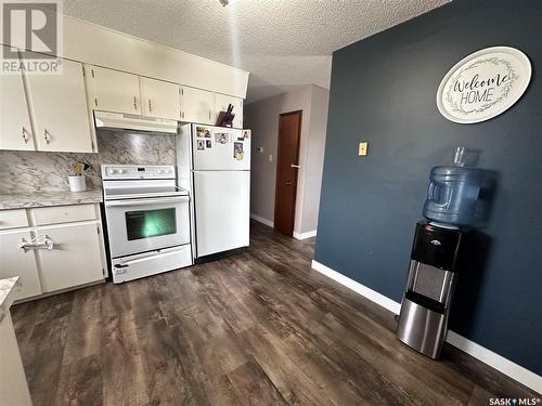 705 Katrusik Avenue, Bienfait, SK - Indoor Photo Showing Kitchen