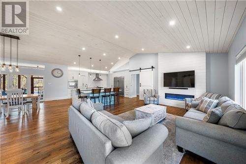 25 Roma Helene Road, Grand-Barachois, NB - Indoor Photo Showing Living Room