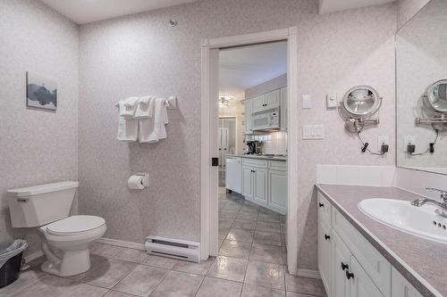 5009B - 5052 Riverview Road, Fairmont Hot Springs, BC - Indoor Photo Showing Bathroom