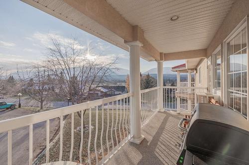 5009B - 5052 Riverview Road, Fairmont Hot Springs, BC - Outdoor With Exterior