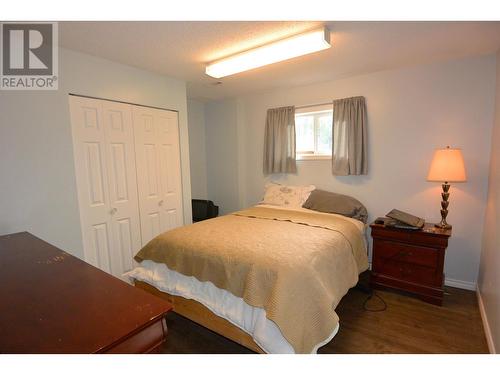 1595 Willow Street, Telkwa, BC - Indoor Photo Showing Bedroom