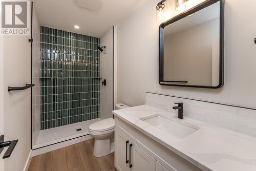 235 N Lyon Street, Prince George, BC - Indoor Photo Showing Bathroom