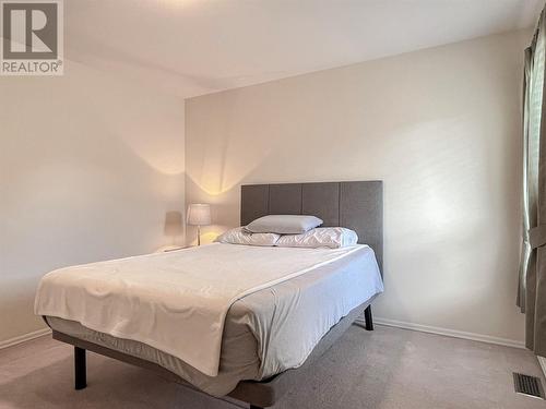 462 Ridge Road, Penticton, BC - Indoor Photo Showing Bedroom