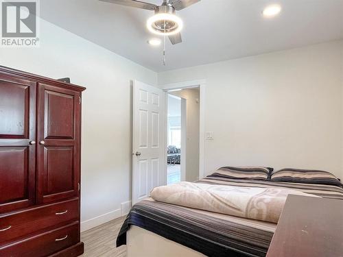 834 School Avenue, Oliver, BC - Indoor Photo Showing Bedroom