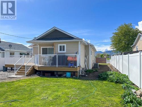 834 School Avenue, Oliver, BC - Outdoor With Deck Patio Veranda