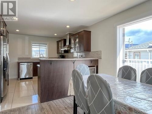 834 School Avenue, Oliver, BC - Indoor Photo Showing Dining Room