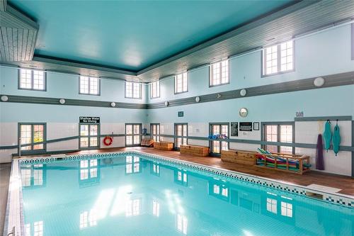 3402 Frederick Avenue|Unit #8, Vineland, ON - Indoor Photo Showing Other Room With In Ground Pool