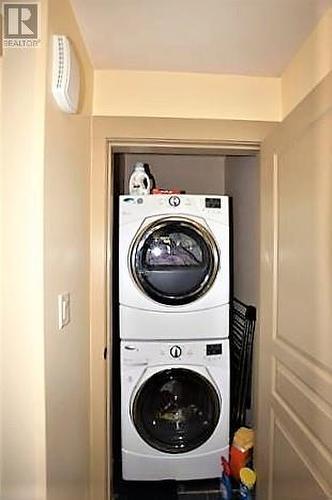 459 Ibis Avenue, Vernon, BC - Indoor Photo Showing Laundry Room