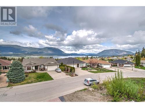 760 16 Street Se, Salmon Arm, BC - Outdoor With View