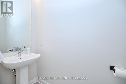 159 Starfire Crescent, Hamilton, ON - Indoor Photo Showing Bathroom