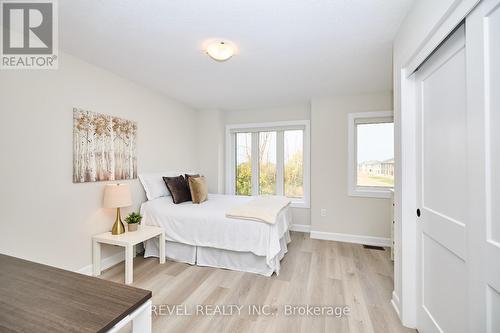 159 Starfire Crescent, Hamilton, ON - Indoor Photo Showing Bedroom