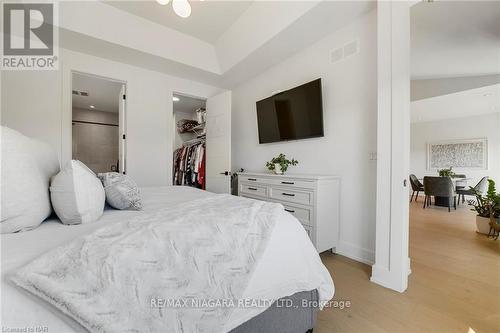 22 - 154 Port Robinson Road, Pelham, ON - Indoor Photo Showing Bedroom