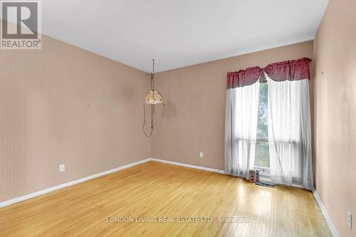 57 Naomee Crescent, London, ON - Indoor Photo Showing Other Room