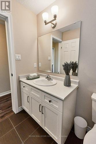 714 Victoria Road N, Guelph, ON - Indoor Photo Showing Bathroom