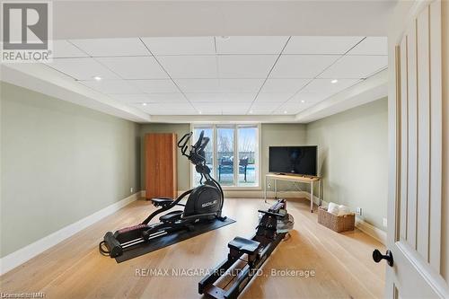 35 Clearview Heights, St. Catharines, ON - Indoor Photo Showing Gym Room