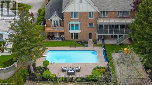 35 Clearview Heights, St. Catharines, ON - Outdoor With In Ground Pool
