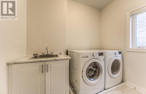 300 Forest Creek Drive, Kitchener, ON - Indoor Photo Showing Laundry Room