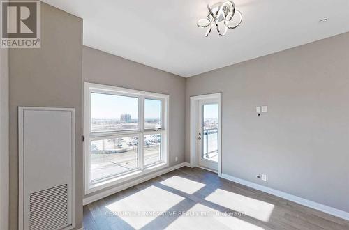 516 - 102 Grovewood Common, Oakville, ON - Indoor Photo Showing Other Room