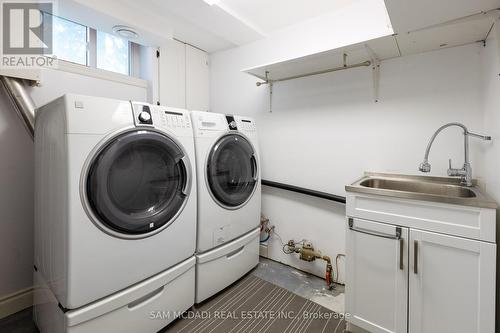 2315 Mount Forest Drive, Burlington, ON - Indoor Photo Showing Laundry Room