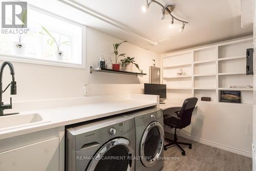 3357 Hannibal Rd, Burlington, ON - Indoor Photo Showing Laundry Room