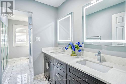 2085 Ashmore Drive, Oakville, ON - Indoor Photo Showing Bathroom