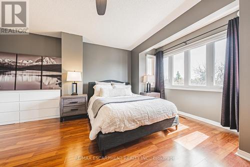 116 - 895 Maple Avenue, Burlington, ON - Indoor Photo Showing Bedroom