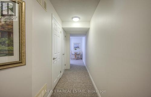 1246 Nathaniel Cres, Burlington, ON - Indoor Photo Showing Other Room