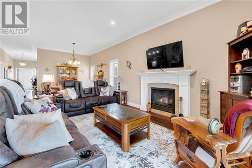 889 Ridgewood Drive, Woodstock, ON - Indoor Photo Showing Living Room With Fireplace