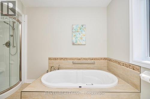 152 Merritt Road, Pelham, ON - Indoor Photo Showing Bathroom