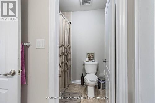 15 Ingleside Road, Brampton, ON - Indoor Photo Showing Bathroom