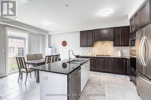 15 Ingleside Road, Brampton (Credit Valley), ON - Indoor Photo Showing Kitchen With Double Sink With Upgraded Kitchen