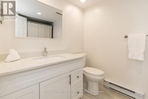 212 - 110 Fairway Court, Blue Mountains, ON - Indoor Photo Showing Bathroom