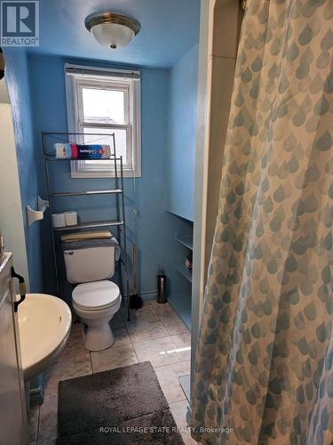 29 Robins Avenue, Hamilton, ON - Indoor Photo Showing Bathroom