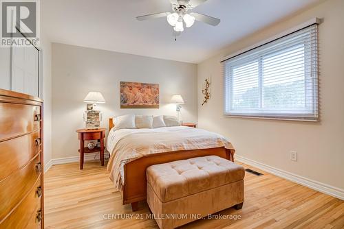 40 Alderway Avenue, Brampton, ON - Indoor Photo Showing Bedroom