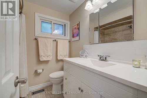 40 Alderway Avenue, Brampton, ON - Indoor Photo Showing Bathroom