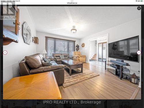 363 Vodden Street, Brampton, ON - Indoor Photo Showing Living Room