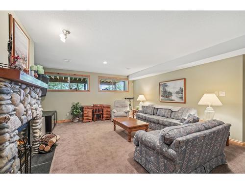 4850 Holland Creek Ridge Road, Windermere, BC - Indoor Photo Showing Living Room With Fireplace