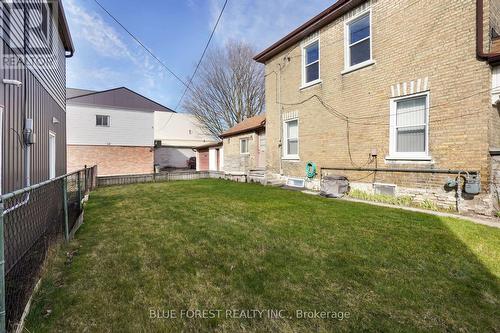 74 Caradoc Street N, Strathroy-Caradoc, ON - Outdoor With Exterior